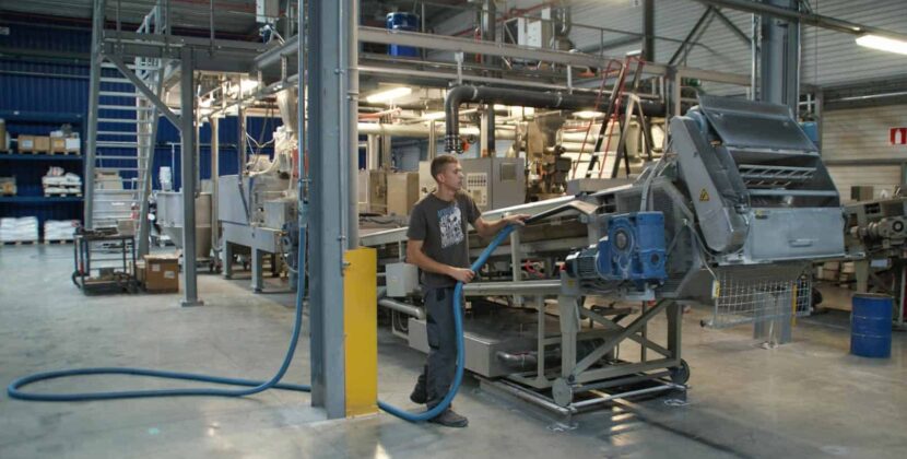 From Manufacturing to Healthcare: How Compressors and Vacuum Technology Drive Various Industries