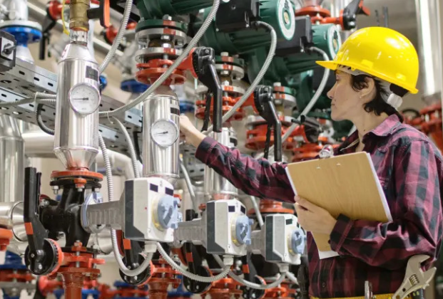 “Revolutionizing Industrial Manufacturing Processes: The Impact of Commercial Boilers”
