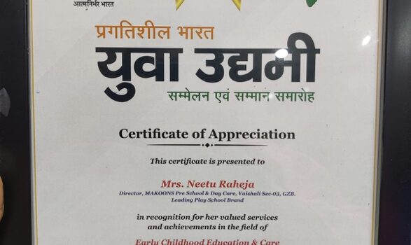 Makoons Play School in Vaishali & Krishna Nagar Triumphs at The Rising India Young Entrepreneur Awards 2023