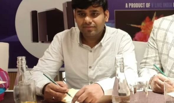 “ Creative approach is never useless or unnecessary in business.” – Mr. Manish Sharma (founder & Director of VLive India)