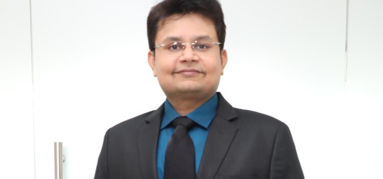 “Transforming Smiles and Faces: Dr. Sharad Kumar’s Excellence in Invisible Braces, Invisalign, Dental Implants and Smile Designing in Navi Mumbai”