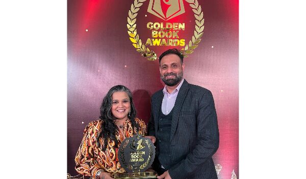 Author Rakhi Kapoor receives The Prestigious Golden Book Award 2024 for her twenty sixth book “Breaking Free Embracing me” 