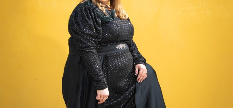 Nupur Maggo breaking the trend for plus size fashion by being the model for Empowering Plus and Shapely By Somwya
