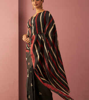 Latest Trending Sarees in 2024 – Must-Have Styles for Your Wardrobe