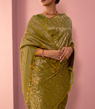 Handwoven Sarees – Keeping Traditions Alive in Style