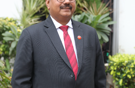 ES Ranganathan Explores Ethanol as a Viable Alternative to Electric Cars in India; Cites Pros, Cons, and Potential