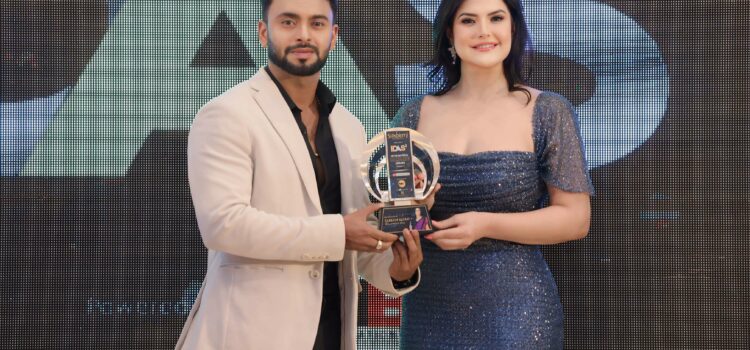 Subham Darjee – Felicitated with Indian Dazzling Award by Bollywood Diva Zareen Khan
