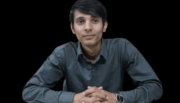 Akshat Singh Bisht: A Global Leader and one of the top 5 digital marketing consultants in Digital Marketing and Author of Influential Works