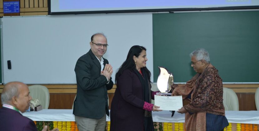 Sailen Kumar Chaudhuri Honored with Lifetime Achievement Award at Prestigious International Textile Conference