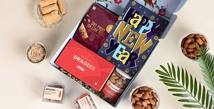 Create Your Own Hamper with Flower Aura’s Unique New Year Gift Offerings