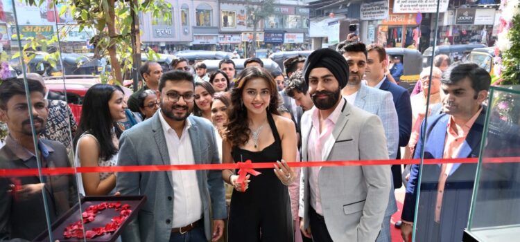 Limelight Diamonds Launch Their 26th Exclusive Store in Thane, Inaugurated by Popular Actress Tejasswi Prakash